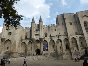 Palais des Papes - from the front